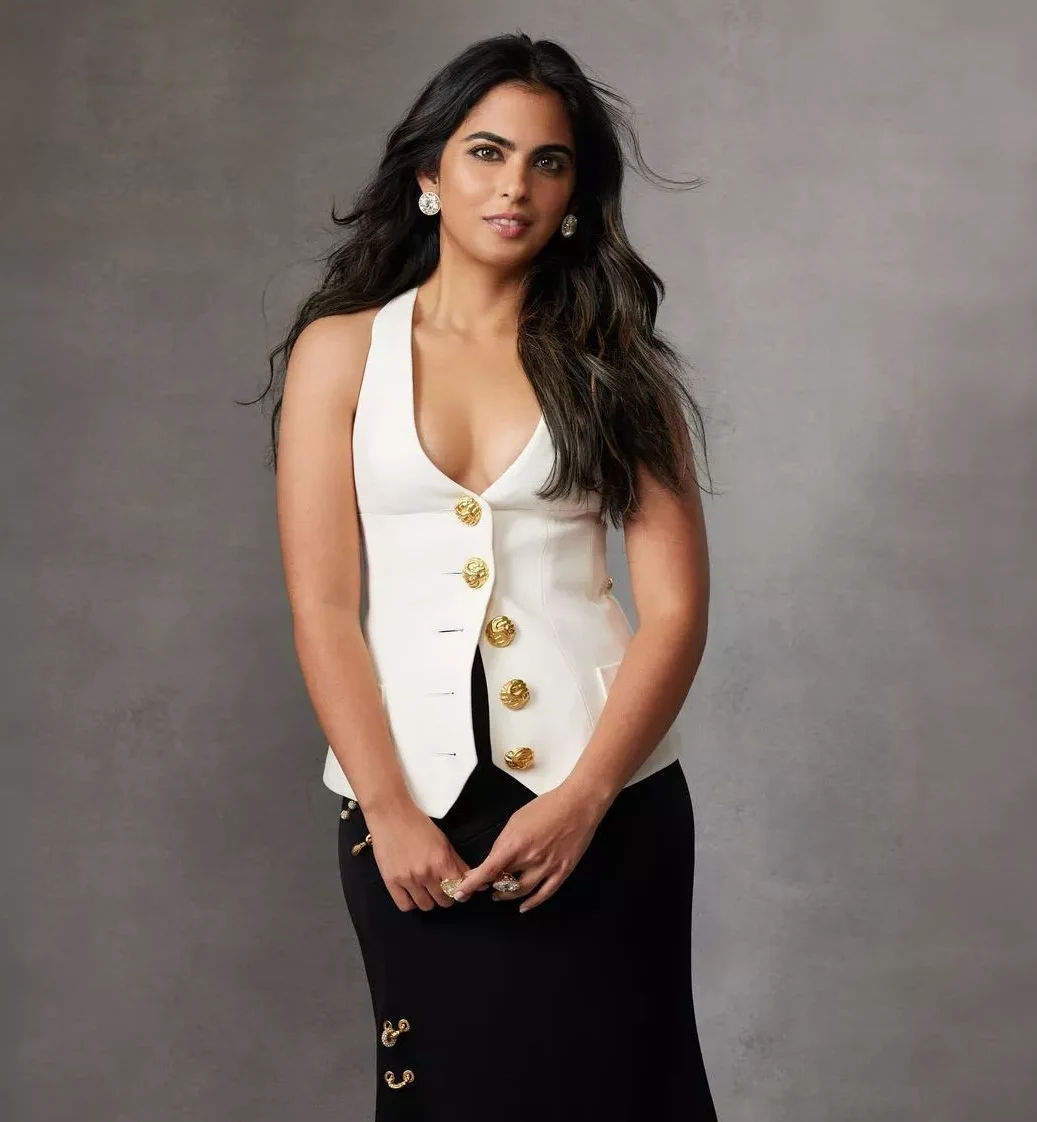 Isha Ambani received the Icon of the Year Award 2024, ईशा अंबानी न सिर्फ 'आइकॉन ऑफ द ईयर' हैं बल्कि एक अच्छी मां भी हैं, कामकाजी मांएं उनसे सीख सकती हैं